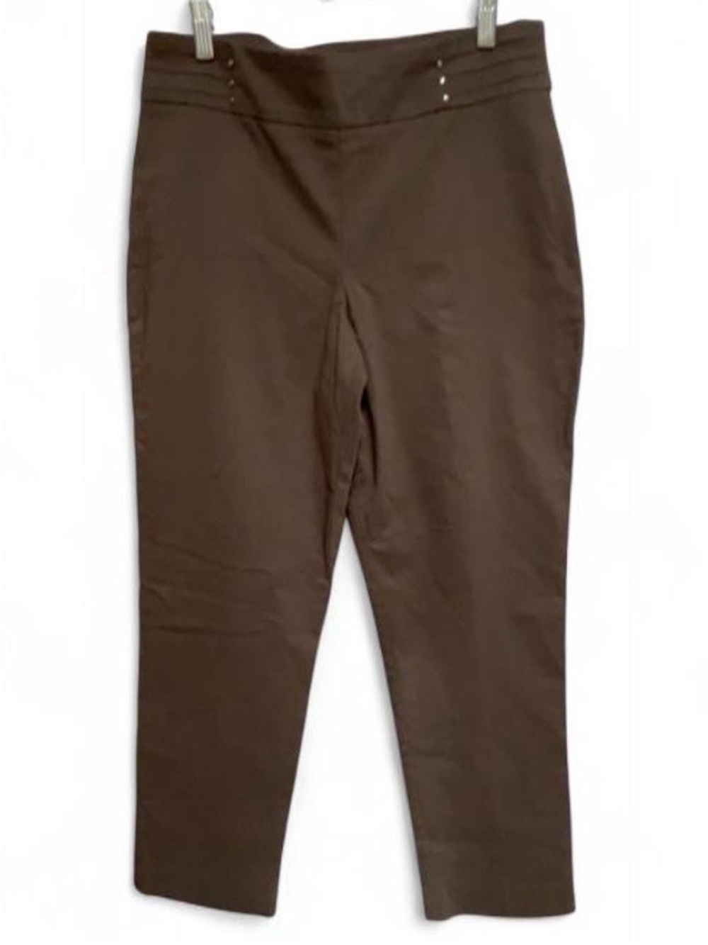 NWOT JM Collection Brown Rivet Pants M Short